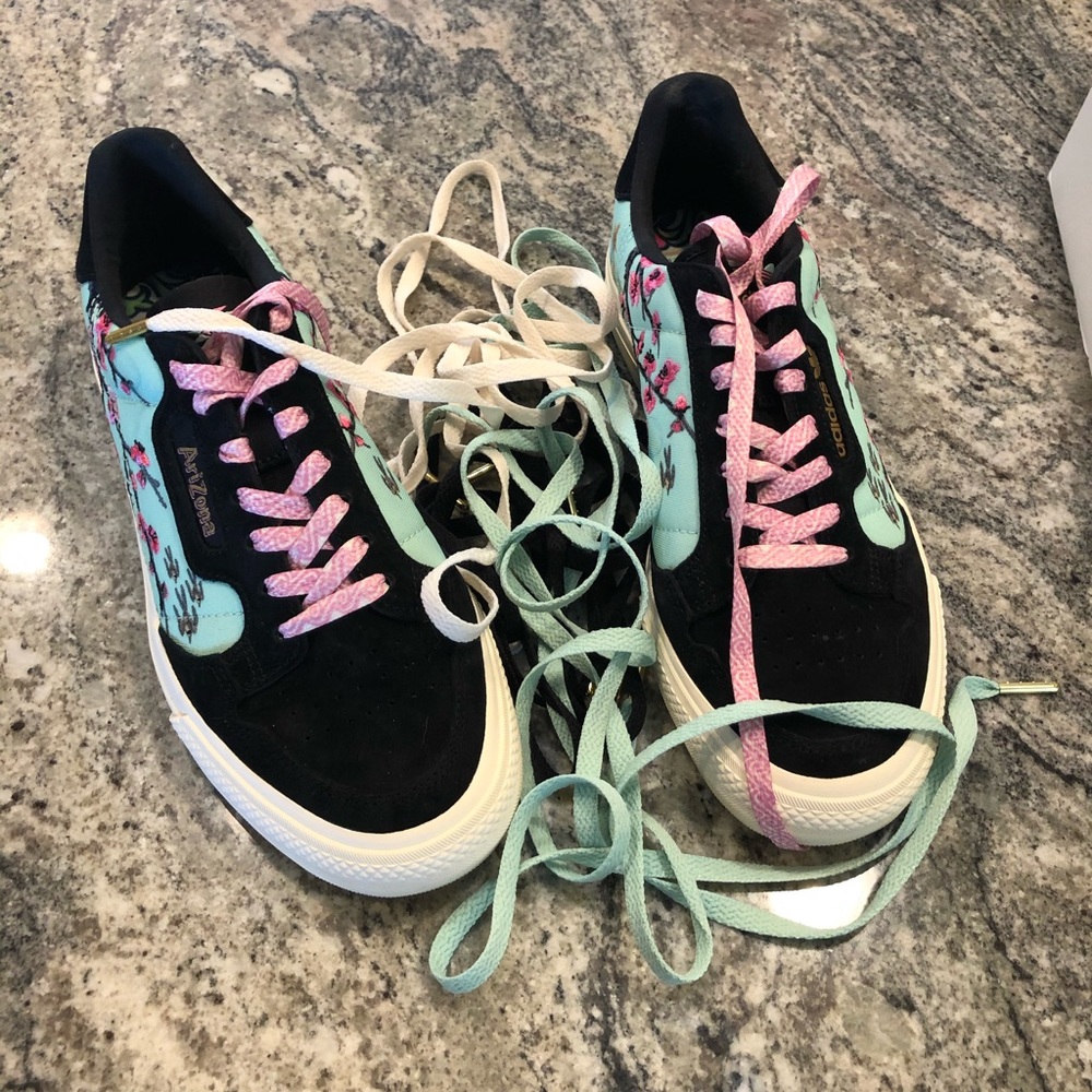 Arizona Tea Adidas collab 41 1/3 NIB